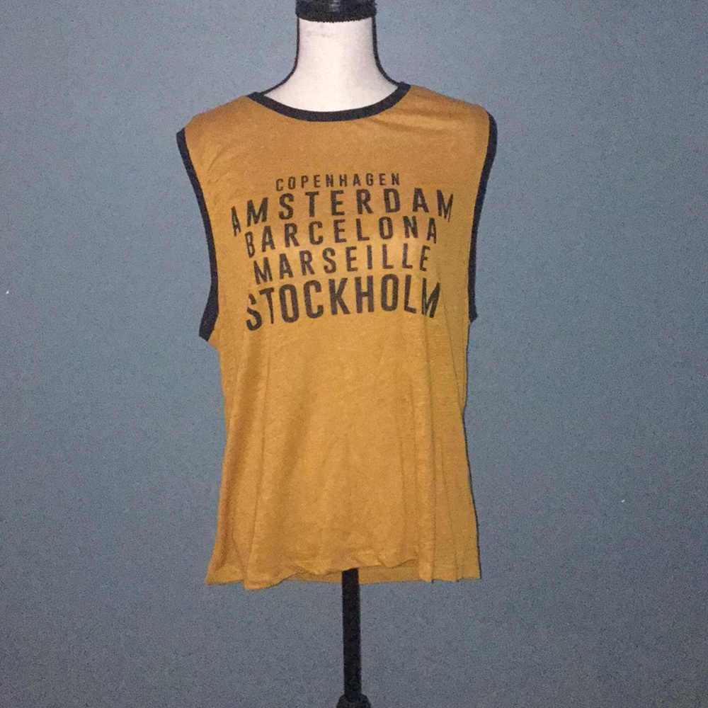 A muscle tee